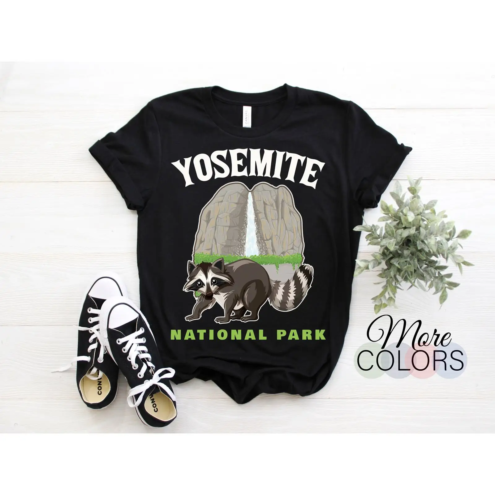 Outdoor Camping Yosemite - Koszulka z szopem praczem z Parku